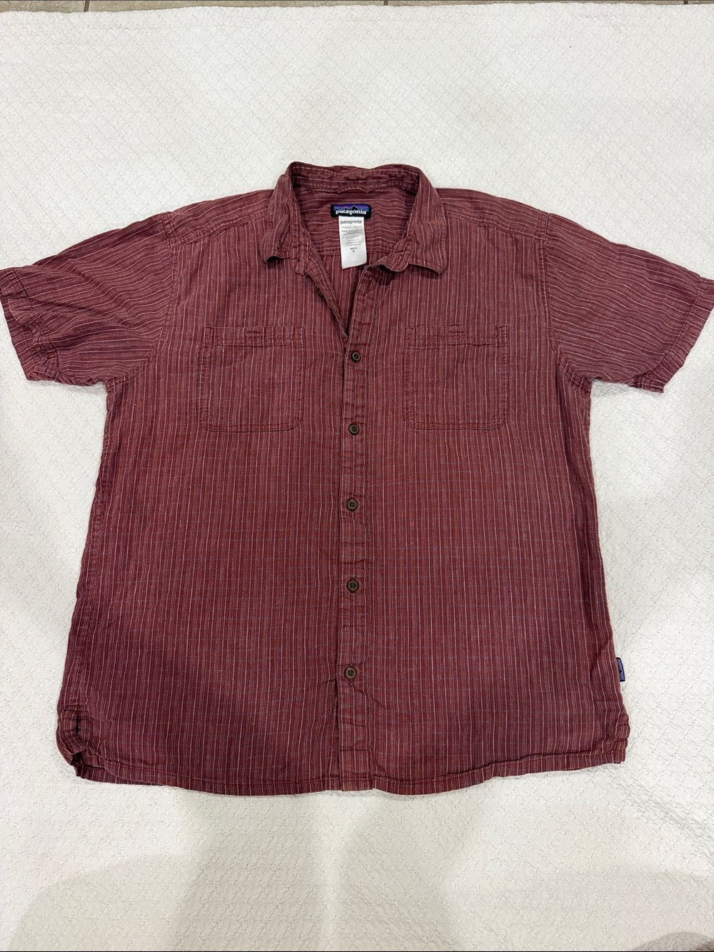 Patagonia Men's Short-Sleeve Button-Down Shirt in Wine